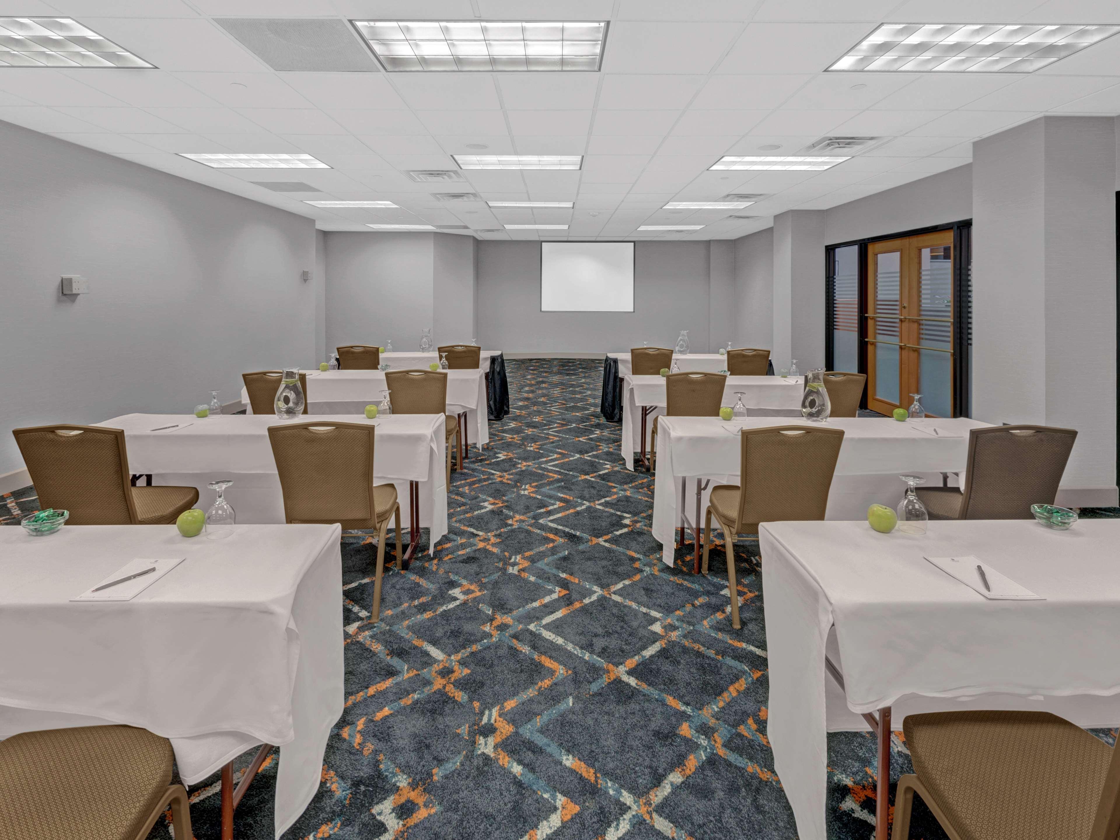 Embassy Suites By Hilton Oklahoma City Will Rogers Airport Luaran gambar